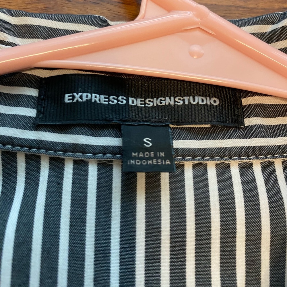 Express Design Studio Professional Button Up Shir… - image 7